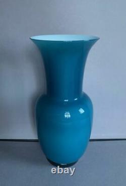 12 Venini Murano Italy cased blue & white art glass vase 2002 signed