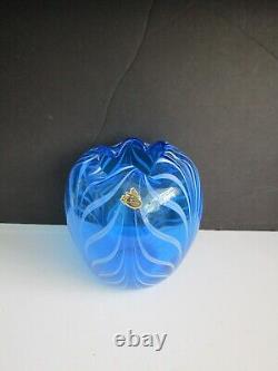 1976 Fenton Blue Art Glass Vase White Pulled Feather Decoration Signed LIMITED