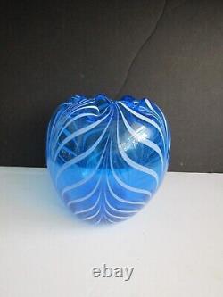 1976 Fenton Blue Art Glass Vase White Pulled Feather Decoration Signed LIMITED