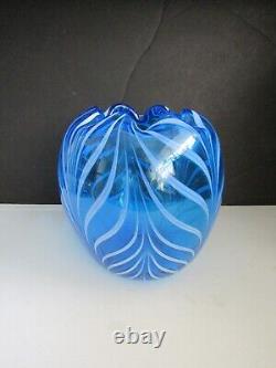 1976 Fenton Blue Art Glass Vase White Pulled Feather Decoration Signed LIMITED