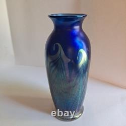 1977 Orient & Flume Pulled Feather Blue Iridescent Art Glass 8 Vase Signed #119