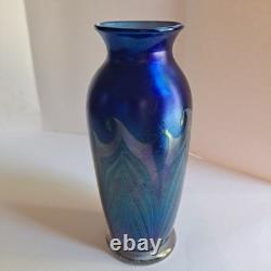 1977 Orient & Flume Pulled Feather Blue Iridescent Art Glass 8 Vase Signed #119
