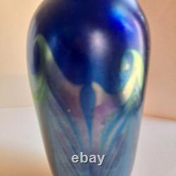 1977 Orient & Flume Pulled Feather Blue Iridescent Art Glass 8 Vase Signed #119