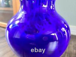 1997 Beautiful Blue Hand Blown Glass Vase Signed
