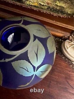 2002 Stephen Correia Signed Cobalt Blue Silver Leaf Round Art Glass Signed Vase
