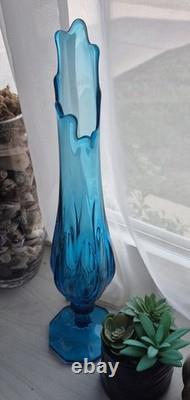 21 L E Smith MCM Peacock Blue Dominion Art Glass Swung Footed Vase VTG LE