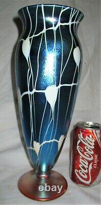 Antique Art Deco USA 12.5 Durand Blue Hearts Vines Art Glass Flower Vase Mint