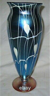 Antique Art Deco USA 12.5 Durand Blue Hearts Vines Art Glass Flower Vase Mint