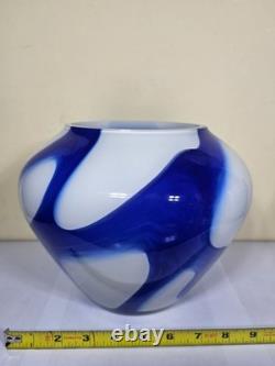 Art glass vase vintage