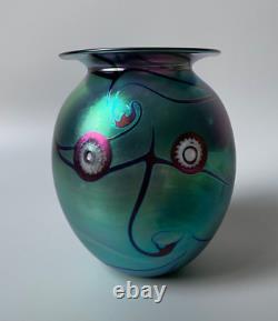 BEAUTIFUL ROBERT EICKHOLT OPALESCENCE AURENE VASE, 5.5 x 4.5 INCHES, 1997