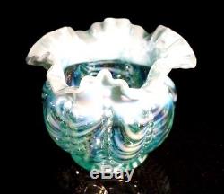 Beautiful Rare Fenton Blue Glass Opalescent Iridescent Vase
