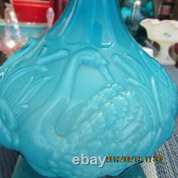 Beautiful Rare Fenton Swan Vase 8 Tall