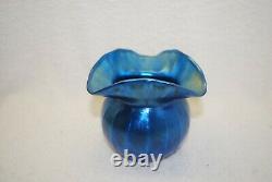 Beautiful Unsigned Steuben Tiffany Durand Blue Aurene Tri Corner Vase C1910