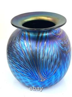 Blue Luster Vase With Red Pulled Feather Design. By Saul Alcaraz