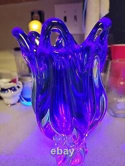 Bohemian Josef Hospodka Chribska Stunningly Hand Blown Royal Blue Vintage Vase