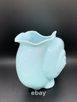 Cambridge Glass Nautilus Windsor Blue Shell Vase