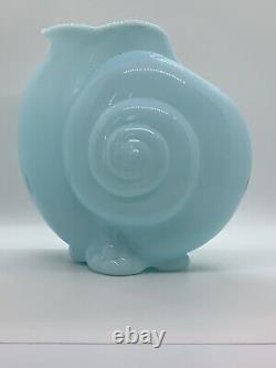 Cambridge Glass Nautilus Windsor Blue Shell Vase