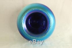Carlson 1992 Studio Hand Made Art Glass Blue Aurene Color Puller Feather Vase