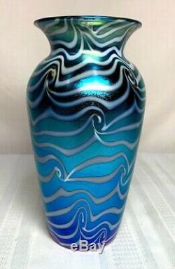 Durand Art Glass, Tall King Tut Coil Vase, White On Blue Iridescence, Nice