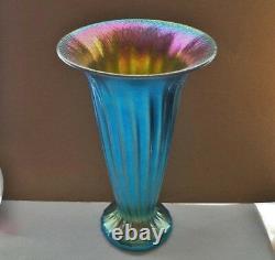 Entrancing IRIDESCENT Interior LUNDBERG ART Glass VASE Ribbed BLUE AURENE 6High