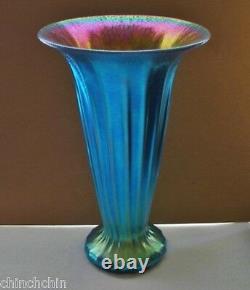 Entrancing IRIDESCENT Interior LUNDBERG ART Glass VASE Ribbed BLUE AURENE 6High