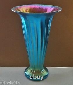 Entrancing IRIDESCENT Interior LUNDBERG ART Glass VASE Ribbed BLUE AURENE 6High