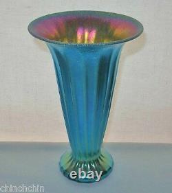 Entrancing IRIDESCENT Interior LUNDBERG ART Glass VASE Ribbed BLUE AURENE 6High