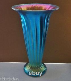 Entrancing IRIDESCENT Interior LUNDBERG ART Glass VASE Ribbed BLUE AURENE 6High