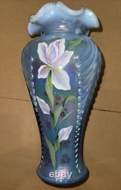 Fenton 1997 Irises On Misty Blue Iridescent Satin Feather Vase 2782 Signed