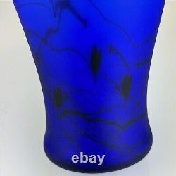 Fenton 2005 Dave Fetty Braveheart vase # 8858 K8 899/1450