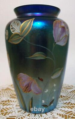 Fenton Art Glass Favrene Connoisseur Collection Felicity Vase 2001 Signed #213