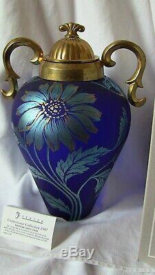 Fenton Art Vase Connoisseur Favrene Daisy 1997 CoBalt Blue Opalescent Limit 1350