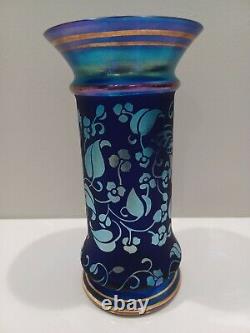 Fenton BLUE FAVRENE At Woodlands Edge Don Fenton Memorial Centennial Vase MINT