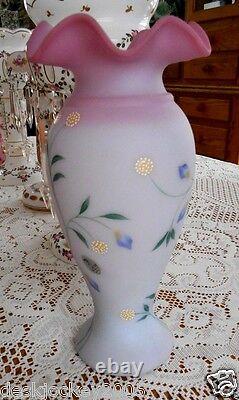 Fenton Blue Burmese 11 Inch Vase Le #725 / 2750 Yop 1999