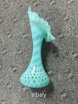 Fenton Glass Jack In The Pulpit Blue Opalescent Dot Tulip Vase