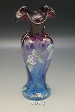 Fenton Glass Mulberry Blue Connoisseur Evening Vine Vase #346/7500 Ka Plauche