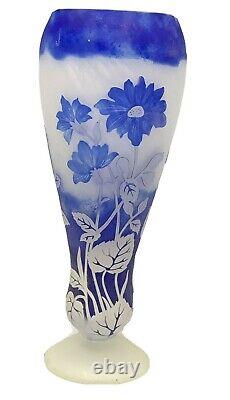 Glass Vase Shannon Blue White Crystal of Ireland Mouth blown hand-cut Imperfect