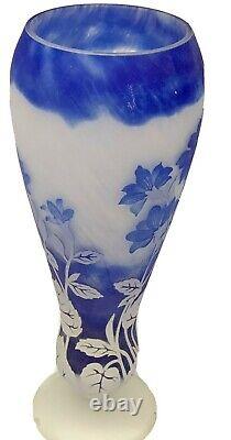 Glass Vase Shannon Blue White Crystal of Ireland Mouth blown hand-cut Imperfect