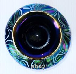 Gorgeous Orient & Flume Art Glass 5 1/2 Vase Blue Green Signed 1984