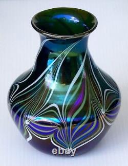 Gorgeous Orient & Flume Art Glass 5 1/2 Vase Blue Green Signed 1984