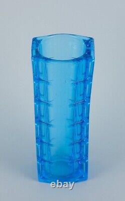 Gullaskruf, Sweden. Art glass vase in blue glass. Late 20th C