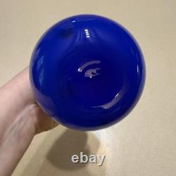 Gunnar Ander Lindshammar Sweden Blue Glass Vase white interior MidCentury Modern