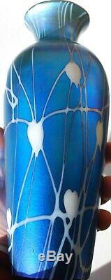 Iridescent blue hanging heart and vine pattern Durand Vase 10 3/4