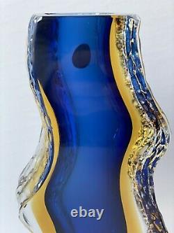 Italy Murano Sommerso Mid Century Modern Textured Art Glass Blue Vase Sculpture