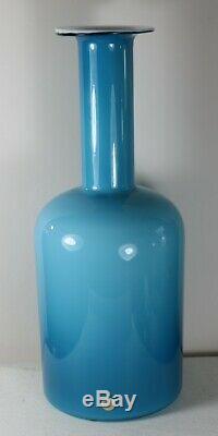 Kastrup Holmegaard Otto Brauer Blue and White Encased Gul Vase 45. Cms