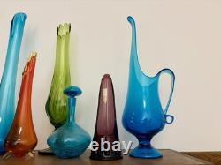 LE Smith 19.25 Blue Simplicity Swung Glass Footed Pitcher Vase