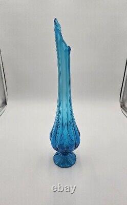 LE Smith Blue Glass 20 T Ribbed Footed Pedestal Swung Vase, One Bubble