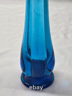 LE Smith MCM Art Glass 19 Peacock Blue 6 Panel Ribbed SIMPLICITY Swung Vase