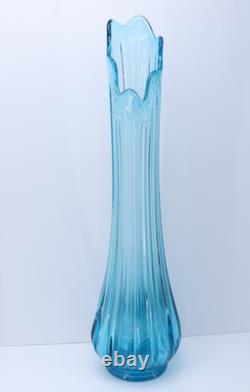 LE Smith Mid Century Art Glass Fat Bottom Swung Glass Vase Peacock Blue A