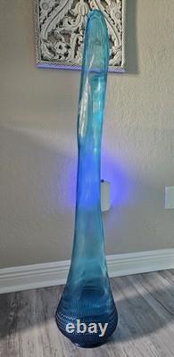 LE Smith Swung Floor Vase